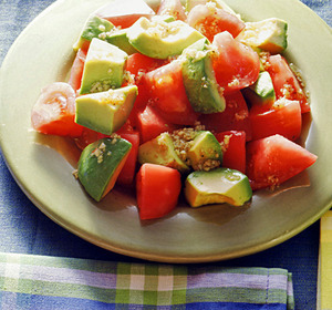 アボカドとトマトのサラダ